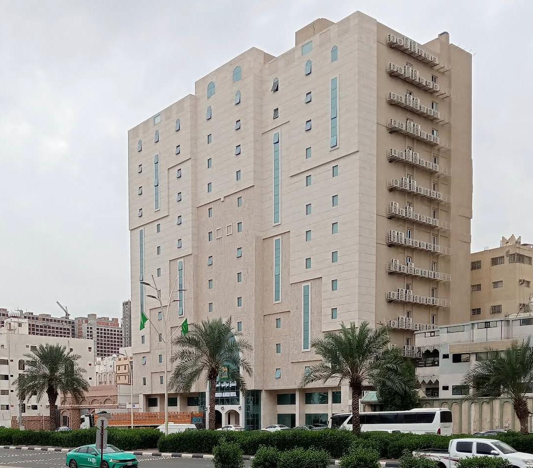 Mawakeeb Al Mozn 1
